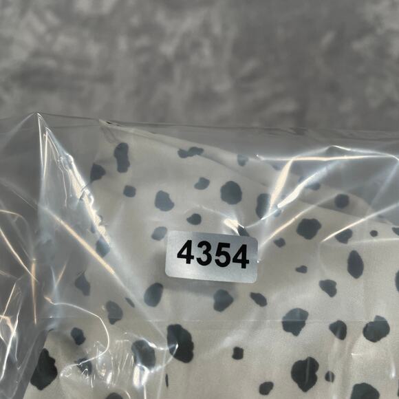 Vuori Clementine Shorts Medium Lined Animal Print Athleisure Running Stretch - Picture 8 of 8